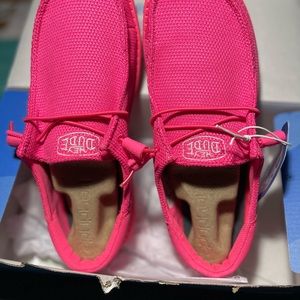 HEYDUDE Wendy Funk Women's- electric Pink size 8